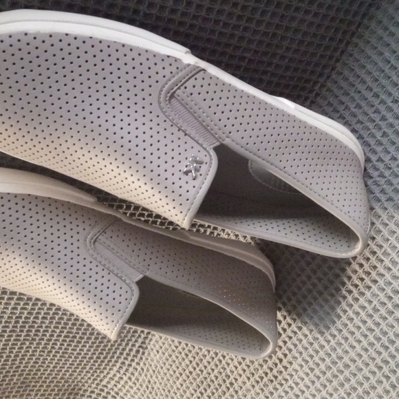 Women's Michael Kors Gray Perforated Leather Slip On Casual Sneaker Shoe - Picture 3 of 9